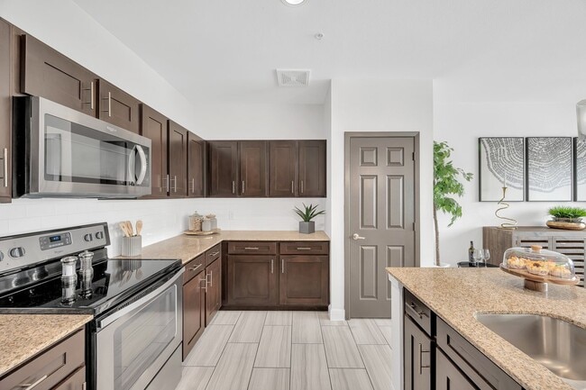 Townhomes at Lake Park general photo - Townhomes at Lake Park