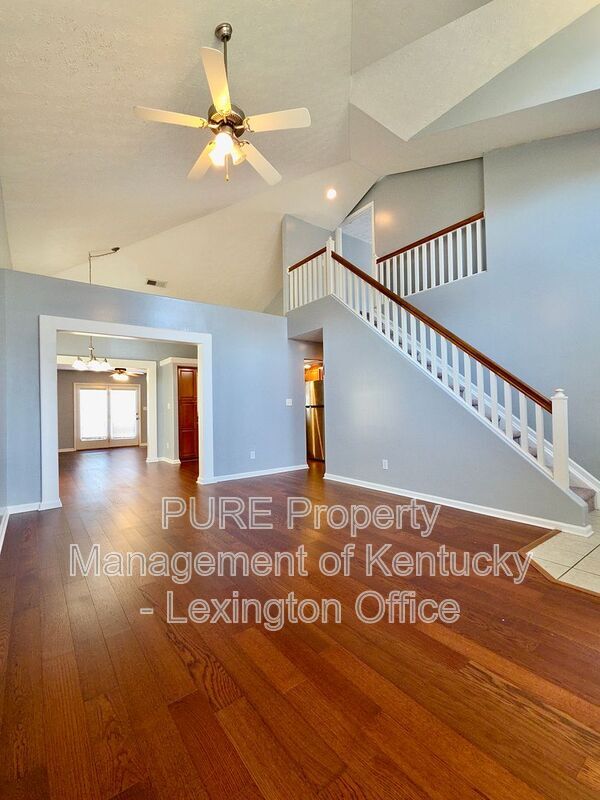 Photo - 573 Green Valley Dr House