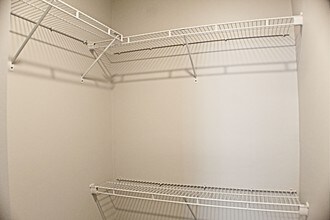 2nd Bedroom Closet - Owl Creek