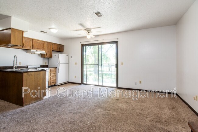 Foto del edificio - 844 N Waco Ave