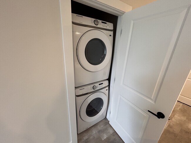 Interior Photo - District at Riverside Apartments