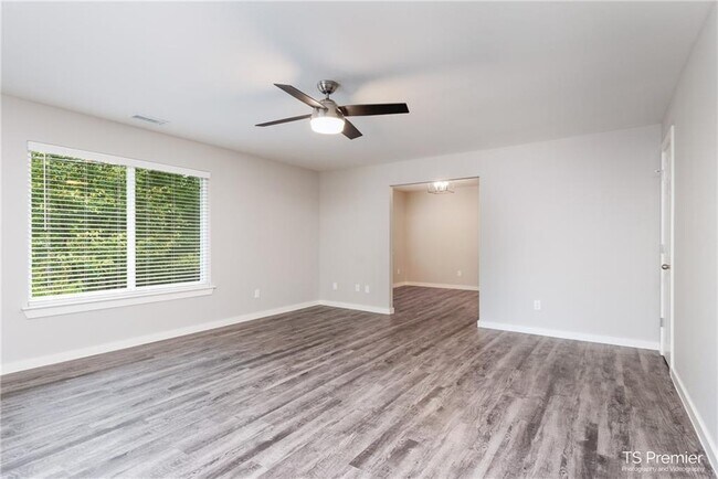 Foto del edificio - 1134 N Turner Ave
