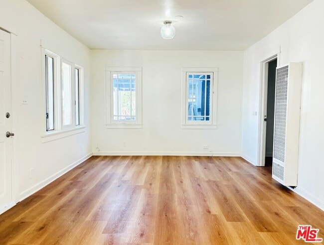 Foto del edificio - 3714 S St Andrews Pl