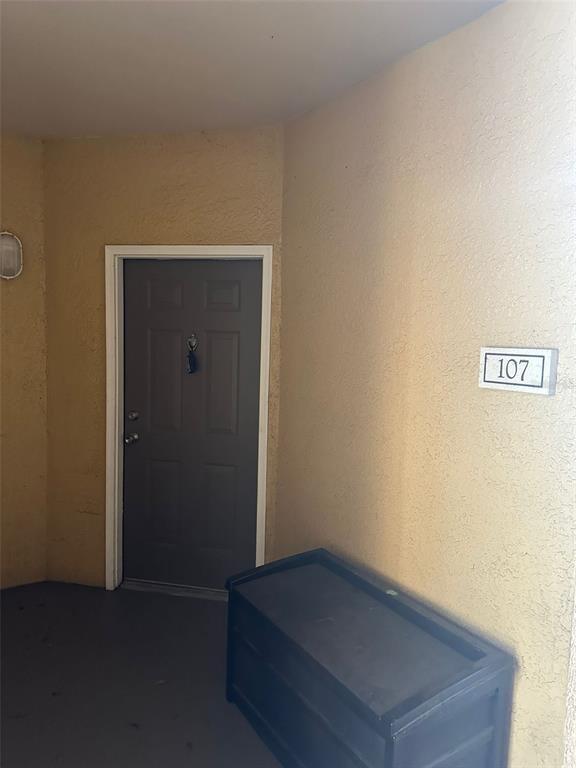 Foto del edificio - 6159 Metrowest Blvd