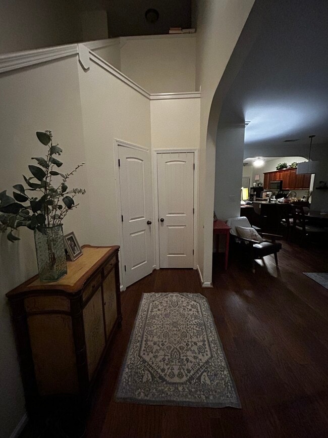 Building Photo - 4300 Ashwood Cove