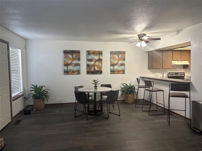 Foto del edificio - 423 NE 115th St