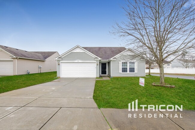 Building Photo - 3367 Pikes Peak Dr