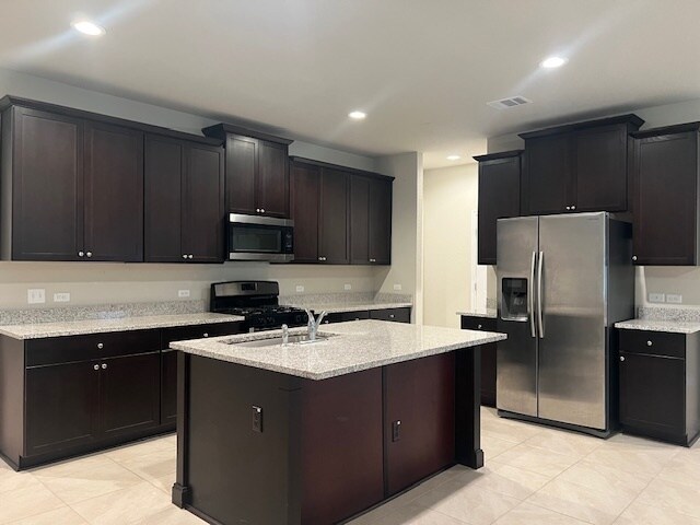 Foto del edificio - 217 Braeden Brooke Dr