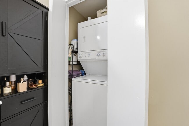 Building Photo - 1500 Washington St