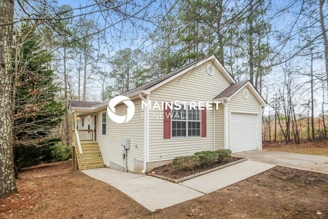 Foto del edificio - 3 Bedroom Pet-Friendly Home in Douglasville, GA with Main Street Renewal
