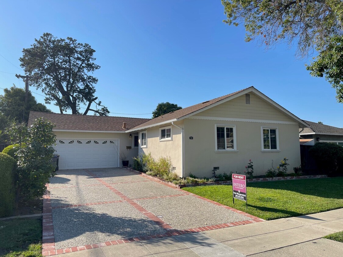 Foto principal - 749 Grape Ave