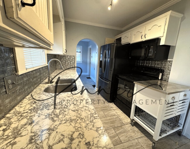 Foto del edificio - 615 SE Douglas St