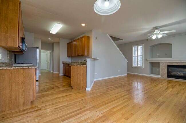 Building Photo - 462 Vaughn Cir