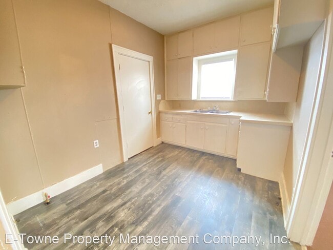 Building Photo - 3 br, 1 bath House - 2023 W. Oklahoma