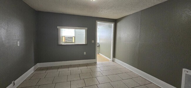 Building Photo - 3620 Potter St