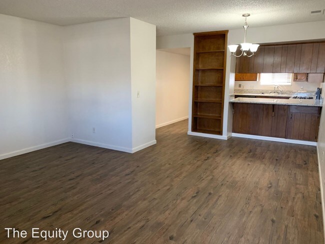 Foto del edificio - 111 S Peppertree St