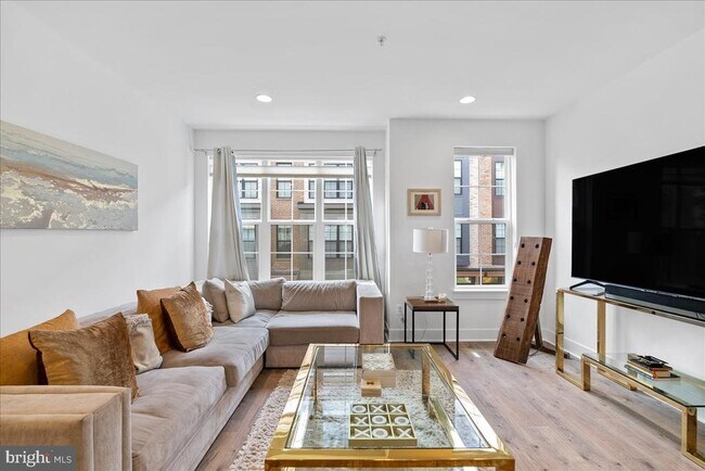 Foto del edificio - 7345 Blade Dr