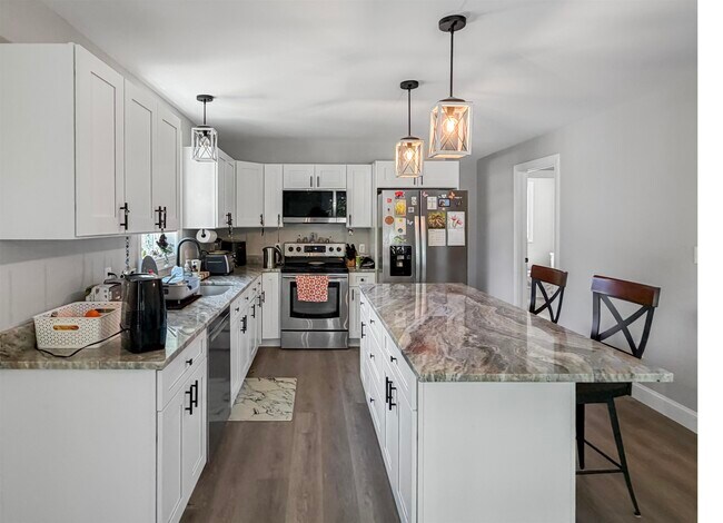 Foto del edificio - 38 Huckleberry Ln