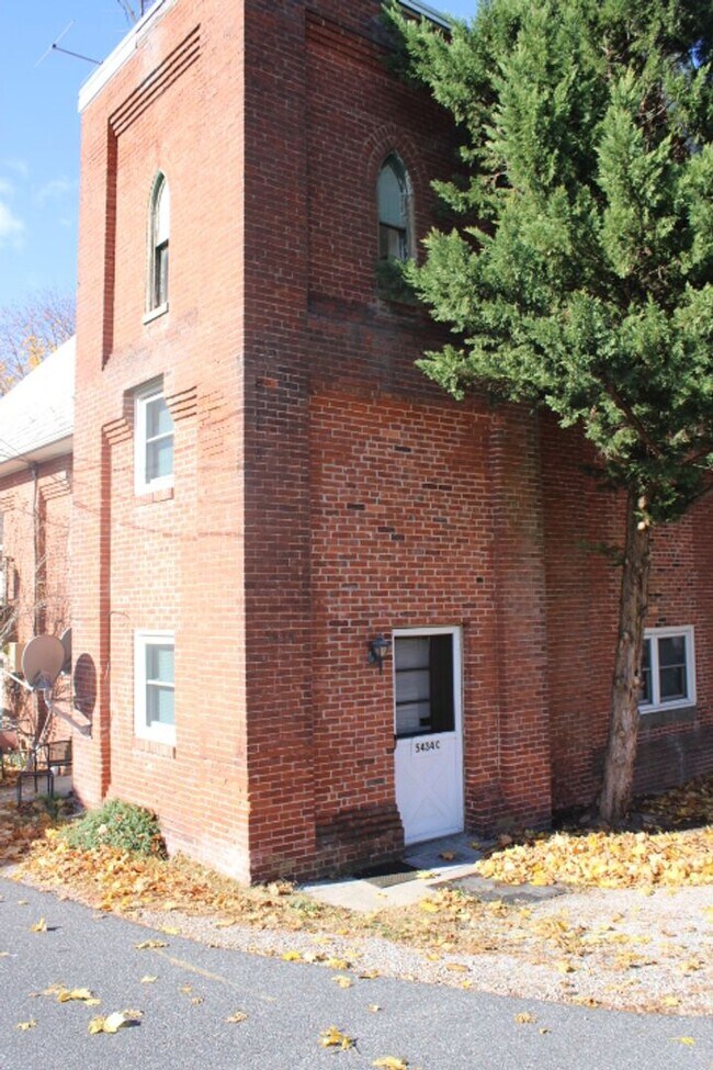 Foto del edificio - 5434 Carlisle Pike