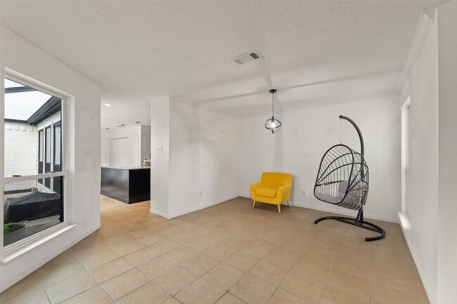 Building Photo - 1538 Beaconshire