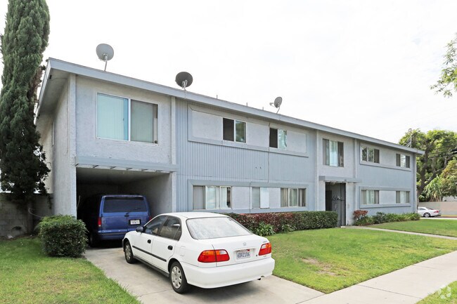 Foto del edificio - 11742 Stuart Dr