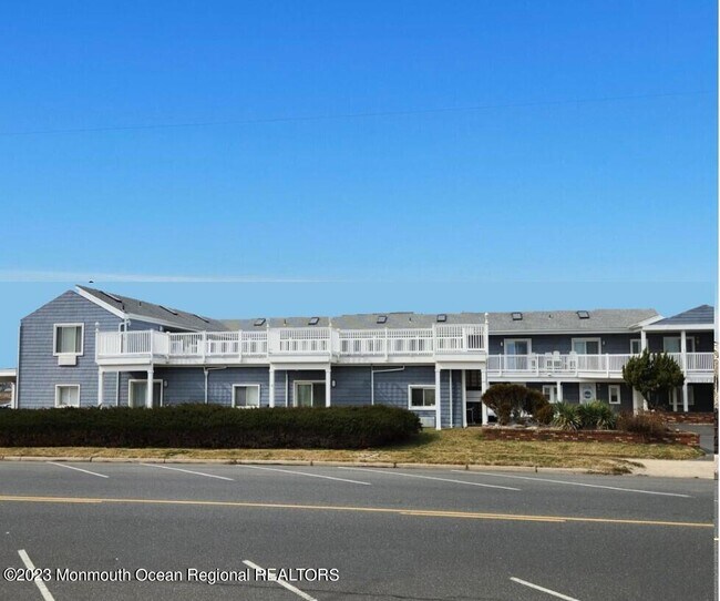 Foto del edificio - 100 Ocean Ave N