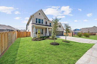 Building Photo - 5702 Diamond Dust Dr