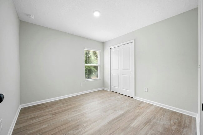 Building Photo - 2630 Kohn Rd