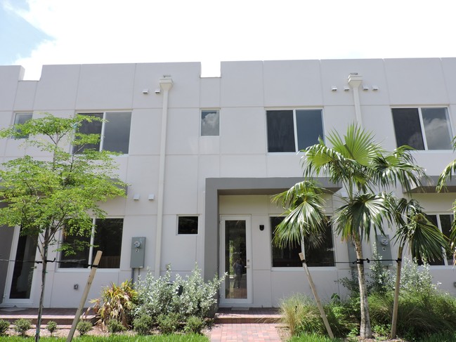 Foto del edificio - Brand New Multi-Family Property
