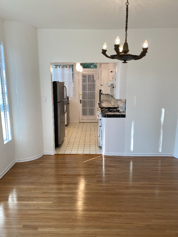 Foto del edificio - 522-522 N Rossmore Ave