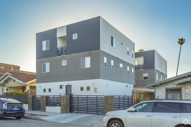 Building Photo - 236 N Dillon St