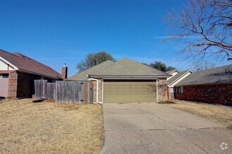 Building Photo - 10702 Tall Oak Dr
