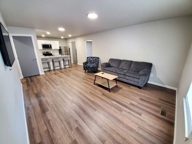 Foto del edificio - 231 N Blackwelder Ave