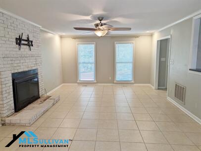 Foto del edificio - 7416 Ray Rd