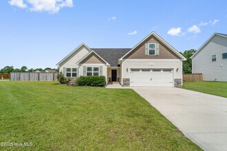 Building Photo - 695 Aria Ln