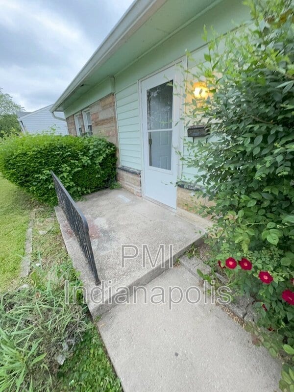 Building Photo - 2835 Schofield Ave