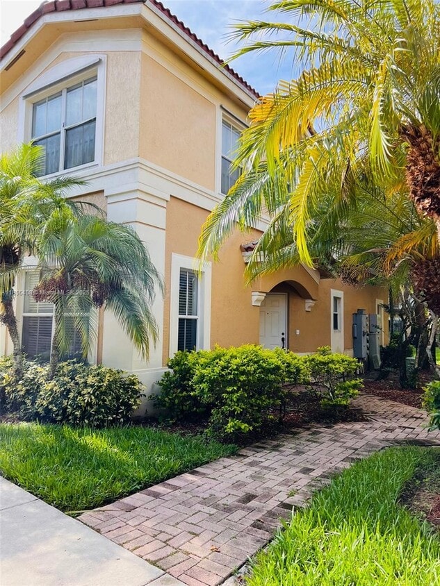 Foto principal - 12824 SW 31st St