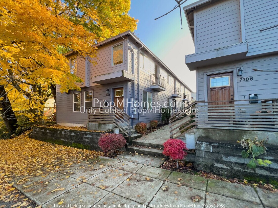 Trendy Updated SE Portland Bungalow with Balcony! - Trendy Updated SE Portland Bungalow with Balcony!