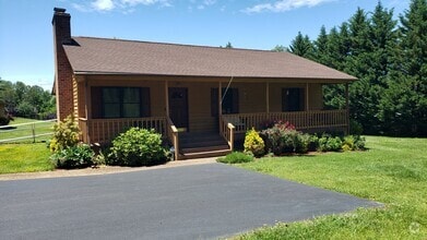 Building Photo - 6541 Spring Hill Rd