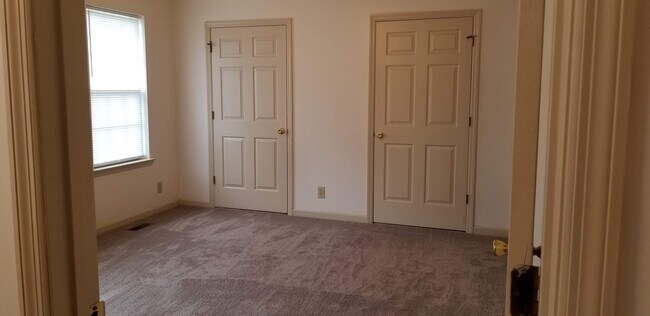 Building Photo - 303 Stroud Dr