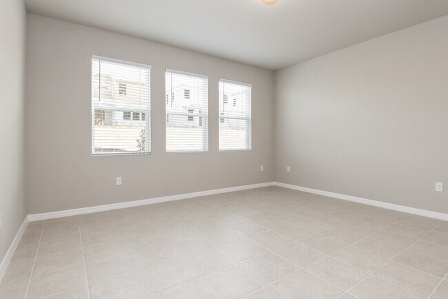 Building Photo - 2423 Gold Dust Dr