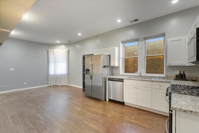 Foto del edificio - 1654 W Cortland St