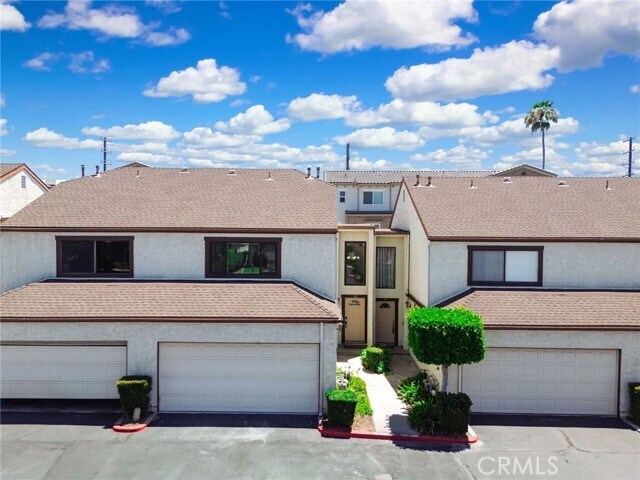 Building Photo - 821 S Cerritos Ave