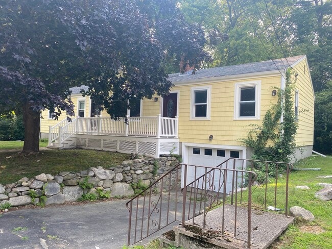 Building Photo - 7 Durkee Rd