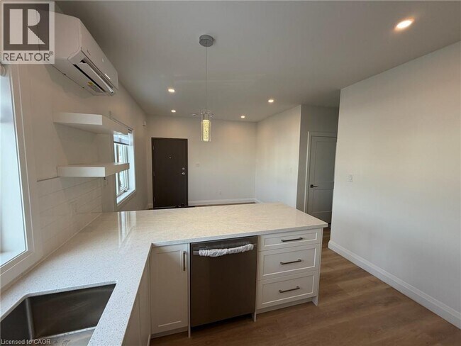 Photo du bâtiment - 137 Whitley St