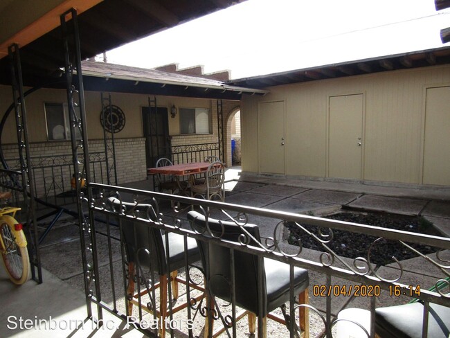 Building Photo - 2912 Los Amigos Ct