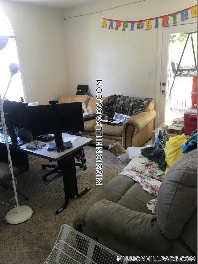 Foto principal - 774 Parker St