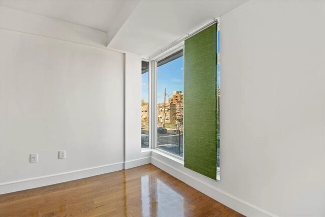 Foto del edificio - 21-24 30th Ave.