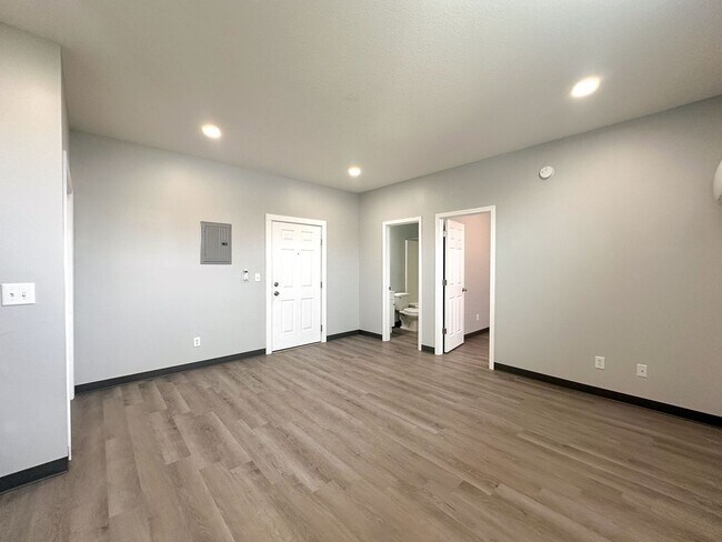 Foto del edificio - 1 bedroom 1 bath modern apartment