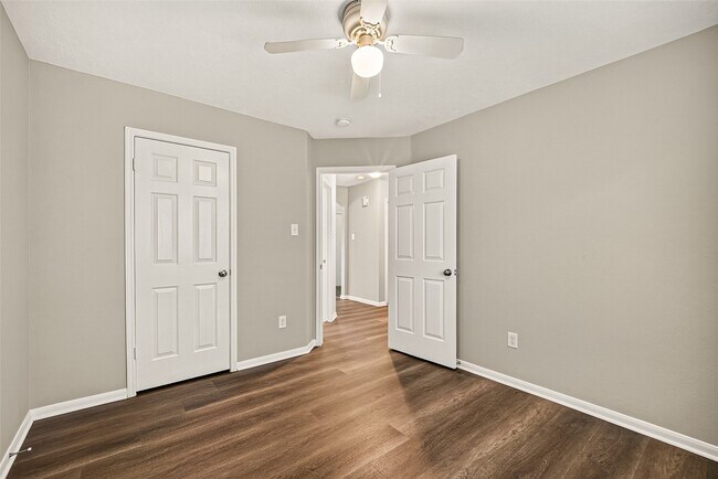Building Photo - 2902 Burgess Hill Ct
